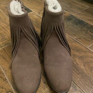 Like new Steve Madden booties